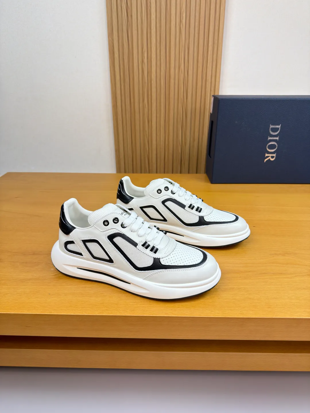 [Dior] Dior P780 men's shoes 💰 - High-end quality original order·Casual sports shoes - Upper: 🔝Nappa calfskin, perforated calfskin, brand high mercerized canvas, tongue. Heel. Silk screen high frequency brand logo - Inner: water-dyed cowhide, foot pad; brand canvas - Outsole: ultra-light TPU. Rubber foam; two-color molded outsole -Ultra-high quality control·Fine workmanship: outstanding (high-end·nobility·grade) -Size: 39-44 (38, 45, can be customized)·DR0181